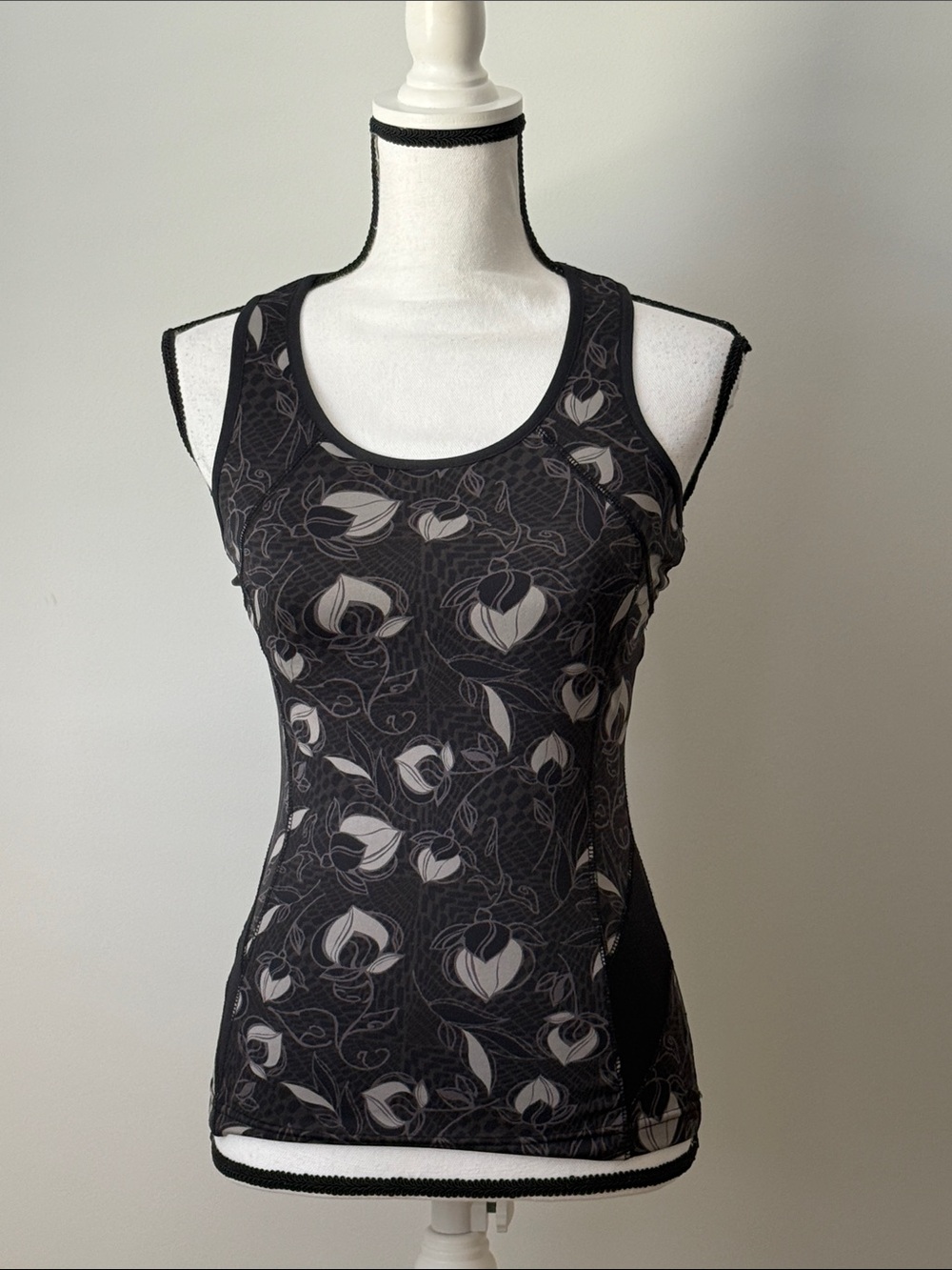 Tek GearBlack Floral Print Racerback Tank Top